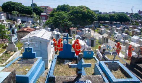 cemiterios-de-manaus-estao-pro