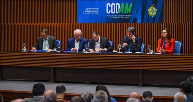 codam-aprova-r-102-bilhao-em-i