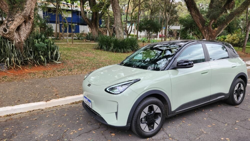 geely-ex2-revela-vantagens-do-