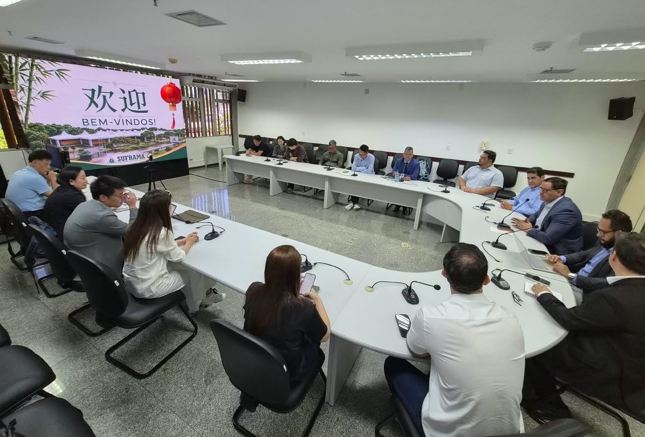 suframa-recebe-comitiva-chines
