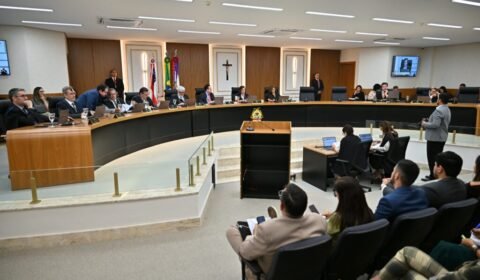 tce-am-nega-recurso-de-ex-pref