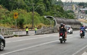 Prefeitura de Manaus avalia instalação de semáforo para reforçar segurança de pedestres na avenida das Torres
