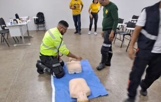 Equipes do Samu capacitam servidores do IMMU em noções de primeiros socorros