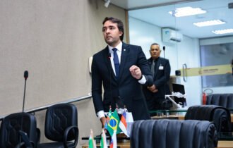 Projeto de Thiago Abrahim prevê aviso prévio ao consumidor sobre fim de período de fidelidade