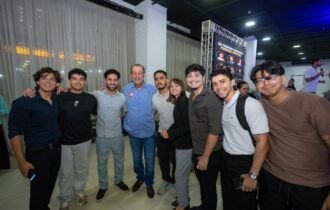 Estudantes terão estágio remunerado e cursos de IA para facilitar acesso ao primeiro emprego, propõe Omar
