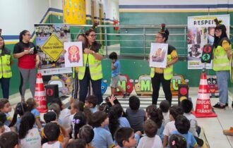 Alunos da educação infantil aprendem sobre segurança no trânsito em ação da Prefeitura de Manaus