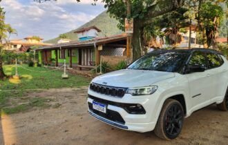 Jeep Compass mostra por que lidera entre os SUVs médios