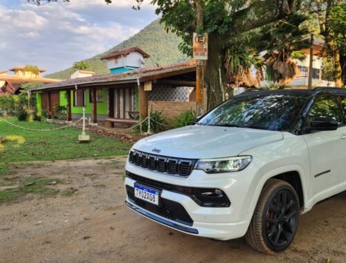 Jeep Compass mostra por que lidera entre os SUVs médios