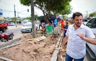 No Dia da Árvore, prefeito Renato Junior vistoria obra em canteiro central e reforça preservação da arborização na avenida Margarita