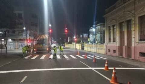Prefeitura implanta sinalização em mais vias de Manaus para organizar tráfego e proteger pedestres