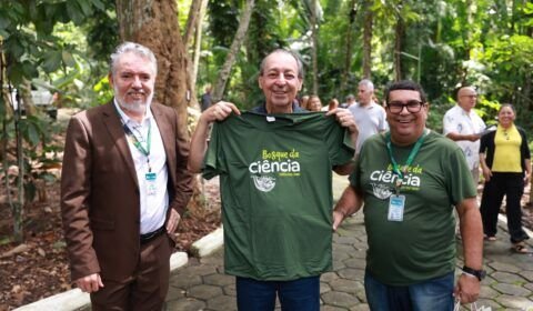 Omar planeja arborização para preparar o Amazonas ao calor extremo, seca e cheia