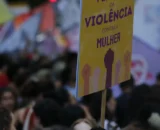 Plataformas vão informar canais de denúncia de violência contra mulher
