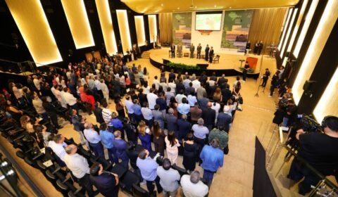 Transporte fluvial e projetos escolares marcam debates da tarde em seminário no TCE-AM