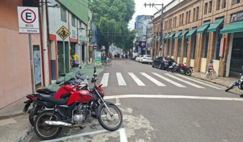 Fiscalização da Prefeitura de Manaus flagra irregularidades no estacionamento de veículos no Centro