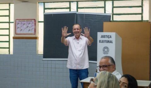 Omar vota e destaca experiência de gestão e busca de recursos para o Amazonas voltar a ser forte