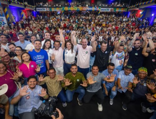 Omar Aziz tem 56% dos votos válidos e abre 12 pontos de vantagem sobre adversária