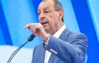 Experiente, Omar relembra entregas e apresenta propostas para novo governo em debate