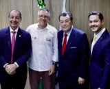 Governador eleito Omar Aziz discute ações emergenciais para a saúde do Amazonas com ministro Padilha em Brasília