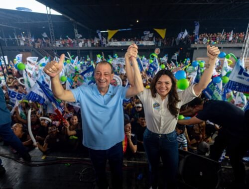Omar defende expansão das escolas de tempo integral e melhoria da estrutura da rede estadual