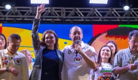Omar reúne militância e pede mobilização por mais votos até o fim do segundo turno