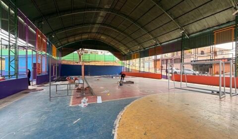 Prefeitura de Manaus avança na reta final da reforma da quadra de esportes do Lírio do Vale