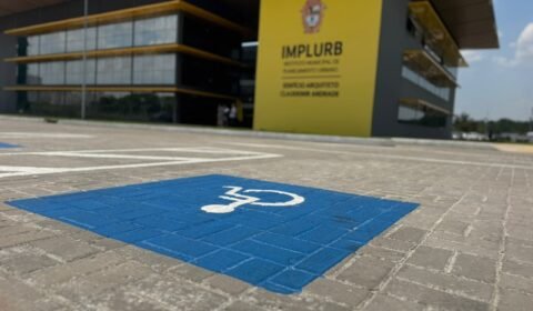 Prefeitura de Manaus reforça respeito às vagas reservadas para pessoas com deficiência e idosos na nova sede do Implurb
